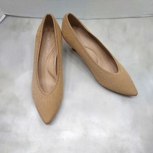 VIVAIA Women’s Size 36 Tan Pointed Toe Stella Kitten Heel